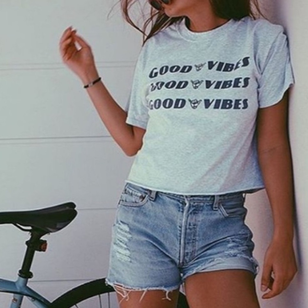 HP🎉 Brandy Melville Good Vibes Gray T Shirt